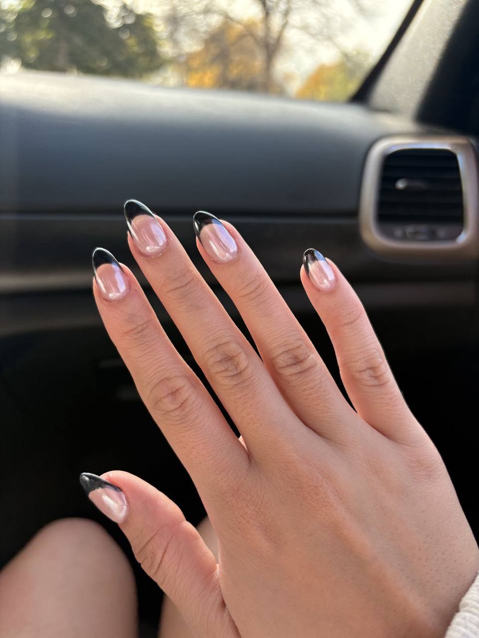 Black chrome mirror French tips